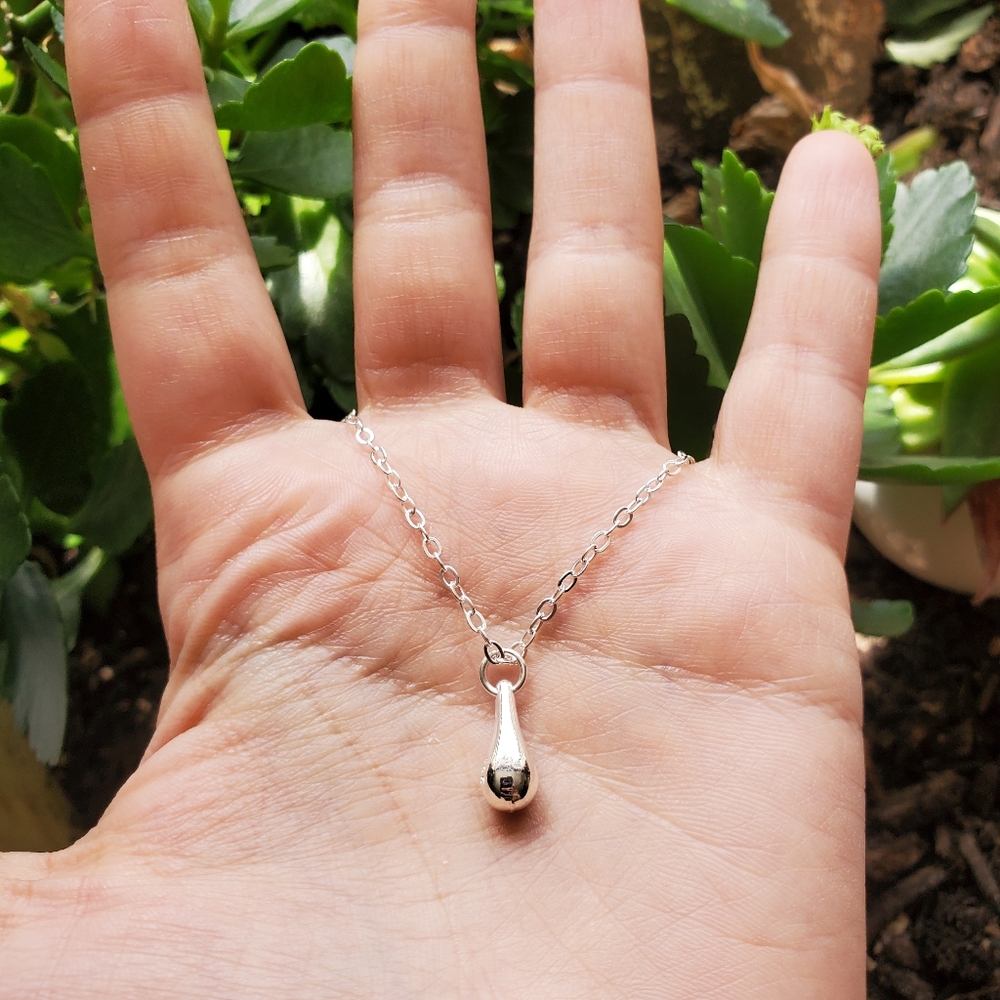 New Dainty Silver Teardrop Necklace - Picture 10 of 16